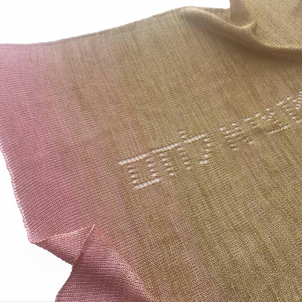 Ombre Laced With המוציא לחם